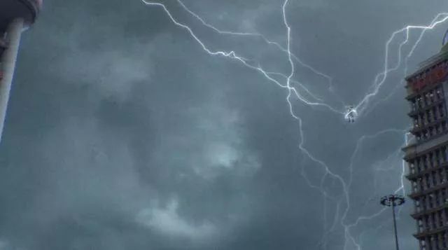 大雨傾城的這個季節(jié)，智慧城市安防監(jiān)控給你關懷