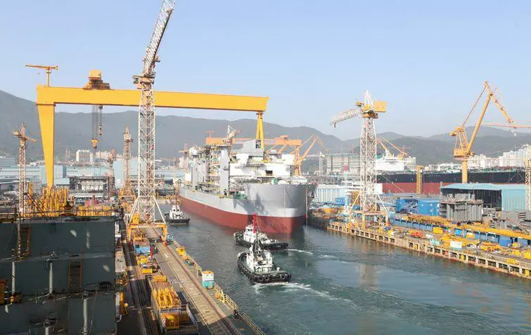 海域碼頭、散貨船跟蹤監(jiān)測攝像頭起到的作用