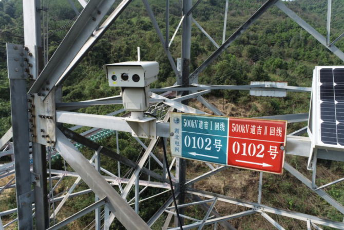 架空線(xiàn)路熱成像雙目云臺(tái)監(jiān)測(cè)裝置可以起到啥作用！